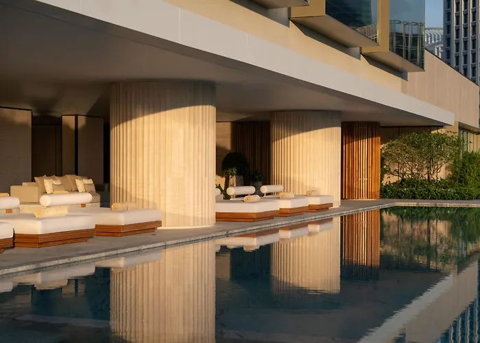 Dusit Thani 5*