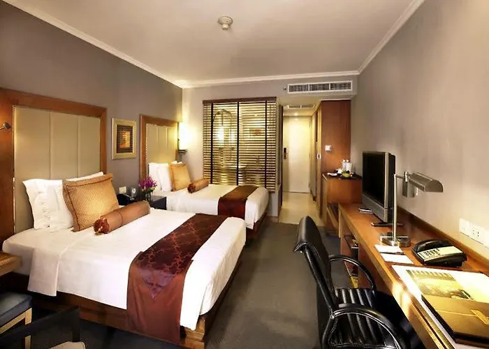 Dusit Thani 5*